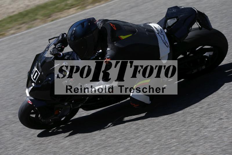 /15 22.05.2026  Plüss Moto Sport  Discover the Bike ADR /Gruppe rot - Race 3/50